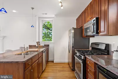19 Logan Circle NW #300, Washington, DC 20005 - Photo 9