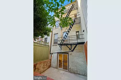 313 C Street SE, Washington, DC 20003 - Photo 45