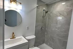 313 C St SE, Washington, DC 20003 - Photo 23