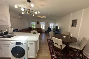 313 C St SE, Washington, DC 20003 - Photo 3