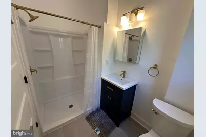 313 C Street SE, Washington, DC 20003 - Photo 21
