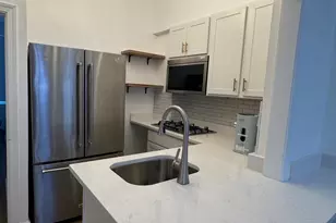 313 C St SE, Washington, DC 20003 - Photo 7