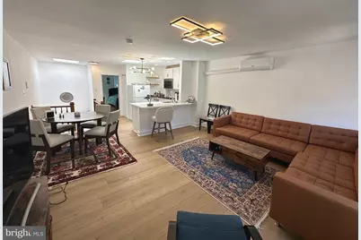 313 C Street SE, Washington, DC 20003 - Photo 9