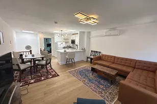 313 C St SE, Washington, DC 20003 - Photo 9