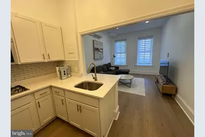 313 C Street SE, Washington, DC 20003 - Photo 5