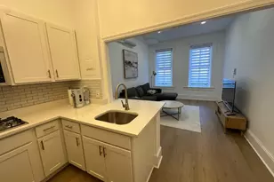 313 C St SE, Washington, DC 20003 - Photo 5