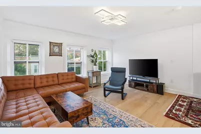 313 C Street SE, Washington, DC 20003 - Photo 11