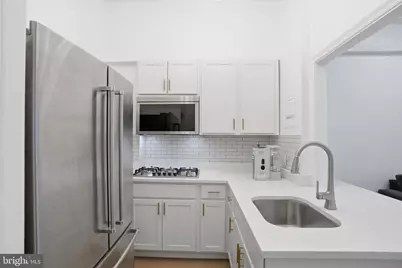 313 C Street SE, Washington, DC 20003 - Photo 3