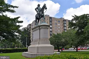 1 Scott Cir NW, Washington, DC 20036 - Photo 21