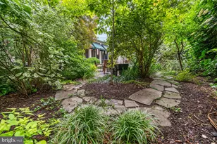 17 5th St SE, Washington, DC 20003 - Photo 13