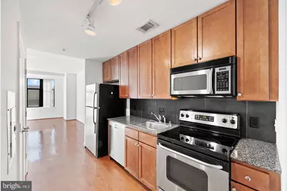 400 Massachusetts Avenue NW #1102, Washington, DC 20001 - Photo 5