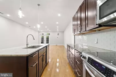 610 Newton Place NW #4, Washington, DC 20010 - Photo 5