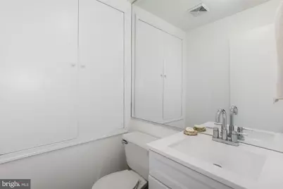 238 14th Street SE, Washington, DC 20003 - Photo 19