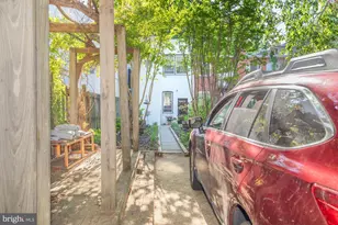 238 14th St SE, Washington, DC 20003 - Photo 43