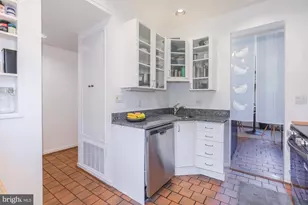 238 14th St SE, Washington, DC 20003 - Photo 15