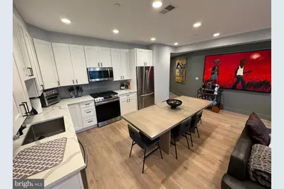 646 Newton Place NW #201, Washington, DC 20010 - Photo 3