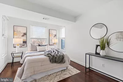 1040 6th Street NE #302, Washington, DC 20002 - Photo 9