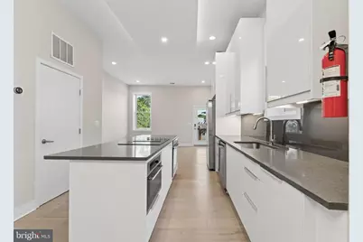 411 P Street NW #3, Washington, DC 20001 - Photo 9