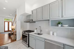 1005 Irving St NW, Washington, DC 20010 - Photo 11
