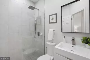 1005 Irving St NW, Washington, DC 20010 - Photo 19