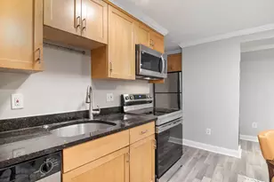 1708 Newton St NW, Washington, DC 20010 - Photo 9