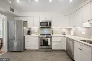 1045 31st St NW, Washington, DC 20007 - Photo 5