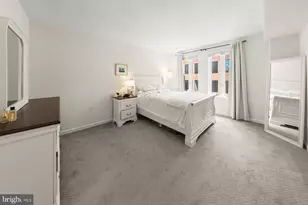 1045 31st St NW, Washington, DC 20007 - Photo 9