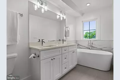 1253 Holbrook Terrace NE #B, Washington, DC 20002 - Photo 21