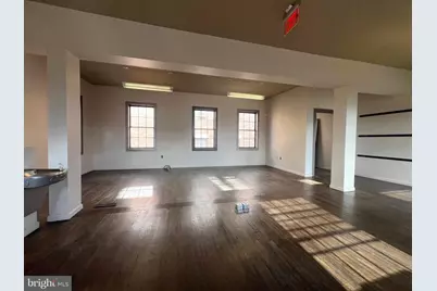 1111 34th Street NW, Washington, DC 20007 - Photo 3