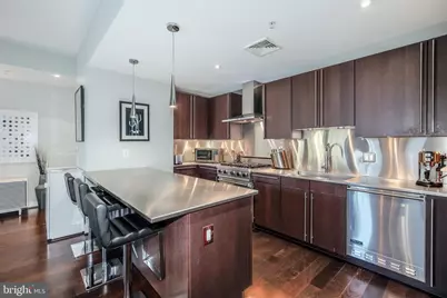 2425 L Street NW #211, Washington, DC 20037 - Photo 7