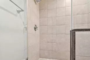 817 6th St NW, Washington, DC 20001 - Photo 15
