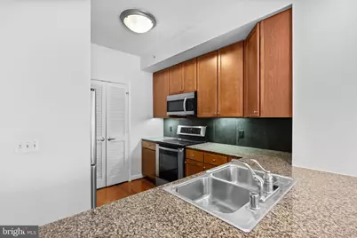 400 Massachusetts Avenue NW #621, Washington, DC 20001 - Photo 7