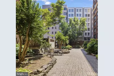 1245 13th Street NW #913, Washington, DC 20005 - Photo 1