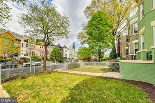 137 R St NE, Washington, DC 20002 - Photo 3