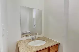 137 R St NE, Washington, DC 20002 - Photo 17