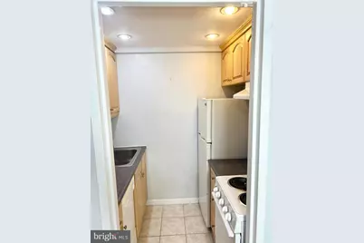 2141 I Street NW #310, Washington, DC 20037 - Photo 11