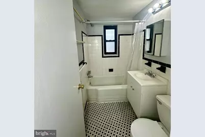 2141 I Street NW #310, Washington, DC 20037 - Photo 9