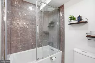 2800 Adams Mill Rd NW, Washington, DC 20009 - Photo 27