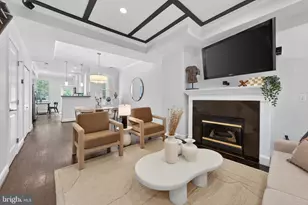 1019 7th St NE, Washington, DC 20002 - Photo 3