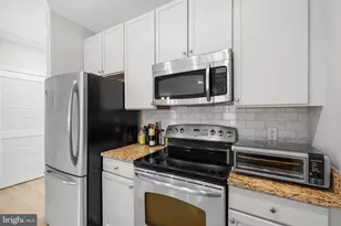 1391 Pennsylvania Ave. SE, Washington, DC 20003 - Photo 5