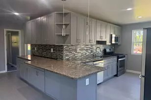 3010 V Pl SE, Washington, DC 20020 - Photo 3