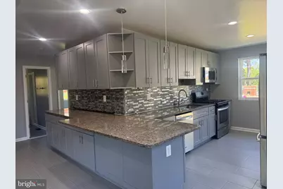 3010 V Place SE, Washington, DC 20020 - Photo 5