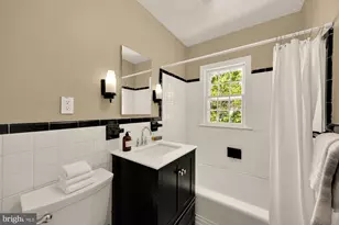 1641 Monroe St NW, Washington, DC 20010 - Photo 25