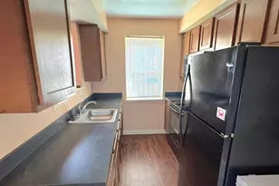 429 60th St NE, Washington, DC 20019 - Photo 5