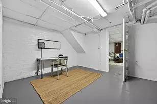 323 13th St SE, Washington, DC 20003 - Photo 41