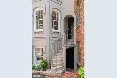 2702 Dumbarton Street NW, Washington, DC 20007 - Photo 3