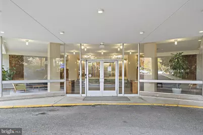 4200 NW Cathedral Avenue NW #417, Washington, DC 20016 - Photo 11