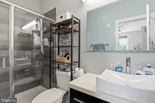 245 15th St SE, Washington, DC 20003 - Photo 17