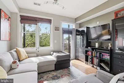 245 15th Street SE #301, Washington, DC 20003 - Photo 11