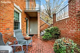 3297 Sutton Pl NW, Washington, DC 20016 - Photo 5